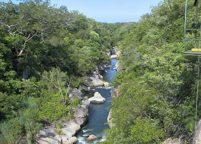 Canon De La Vieja Lodge *